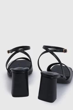boohoo Talons À Bride Large Et Double Lanière Coupe Large< Chaussures Festives|Chaussures À Talons