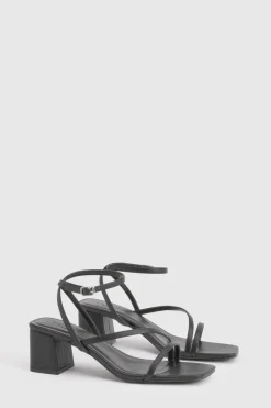 boohoo Talons À Brides Asymétriques Et Petit Talon Bloc Coupe Large< Chaussures Festives|Chaussures À Talons