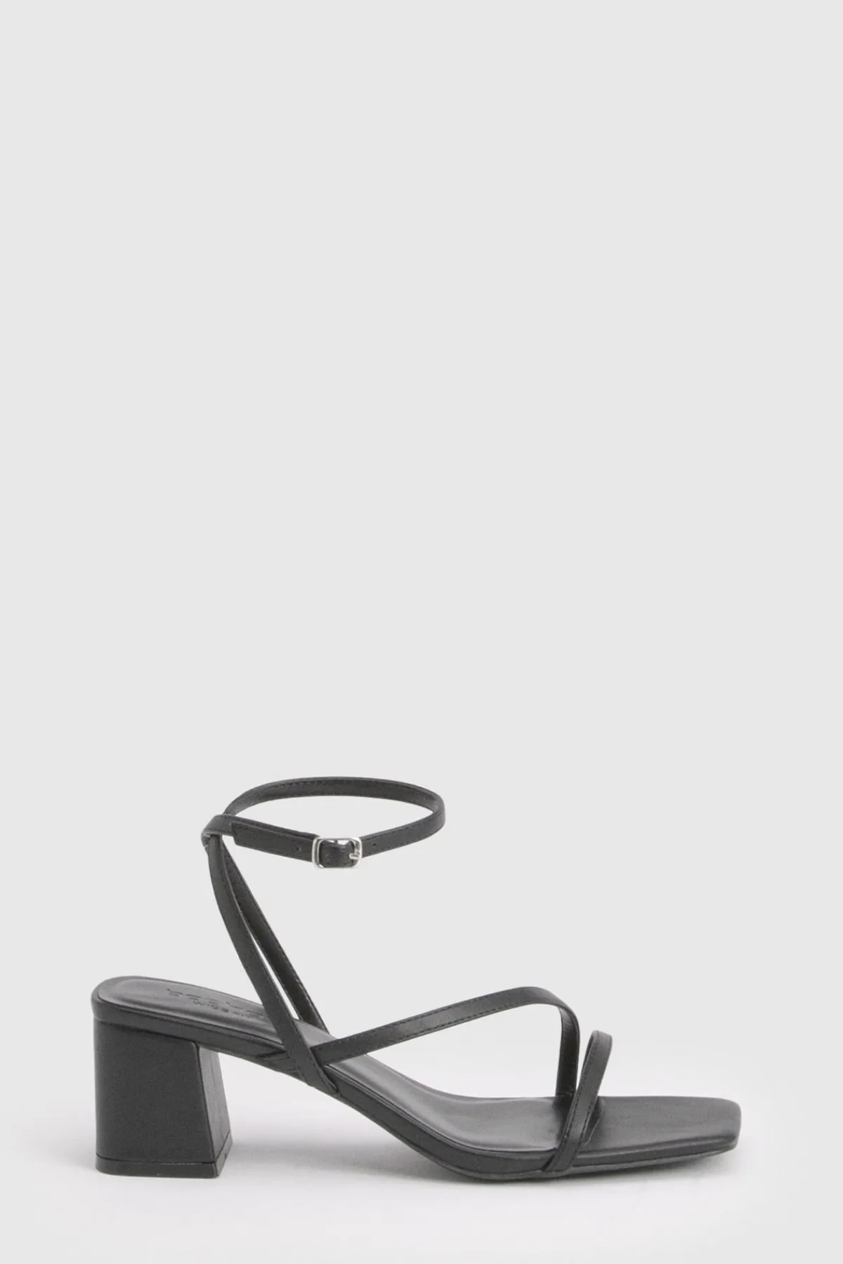 boohoo Talons À Brides Asymétriques Et Petit Talon Bloc Coupe Large< Chaussures Festives|Chaussures À Talons