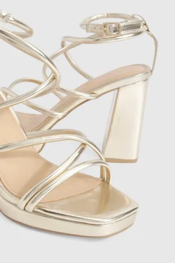 boohoo Talons compensés à brides croisées métalliques< Chaussures Festives|Chaussures À Talons