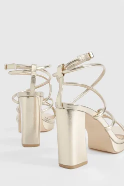 boohoo Talons compensés à brides croisées métalliques< Chaussures Festives|Chaussures À Talons