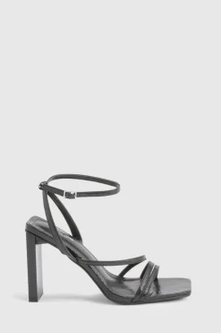 Talons compensés à brides texturées pour pieds larges au design affirmé
