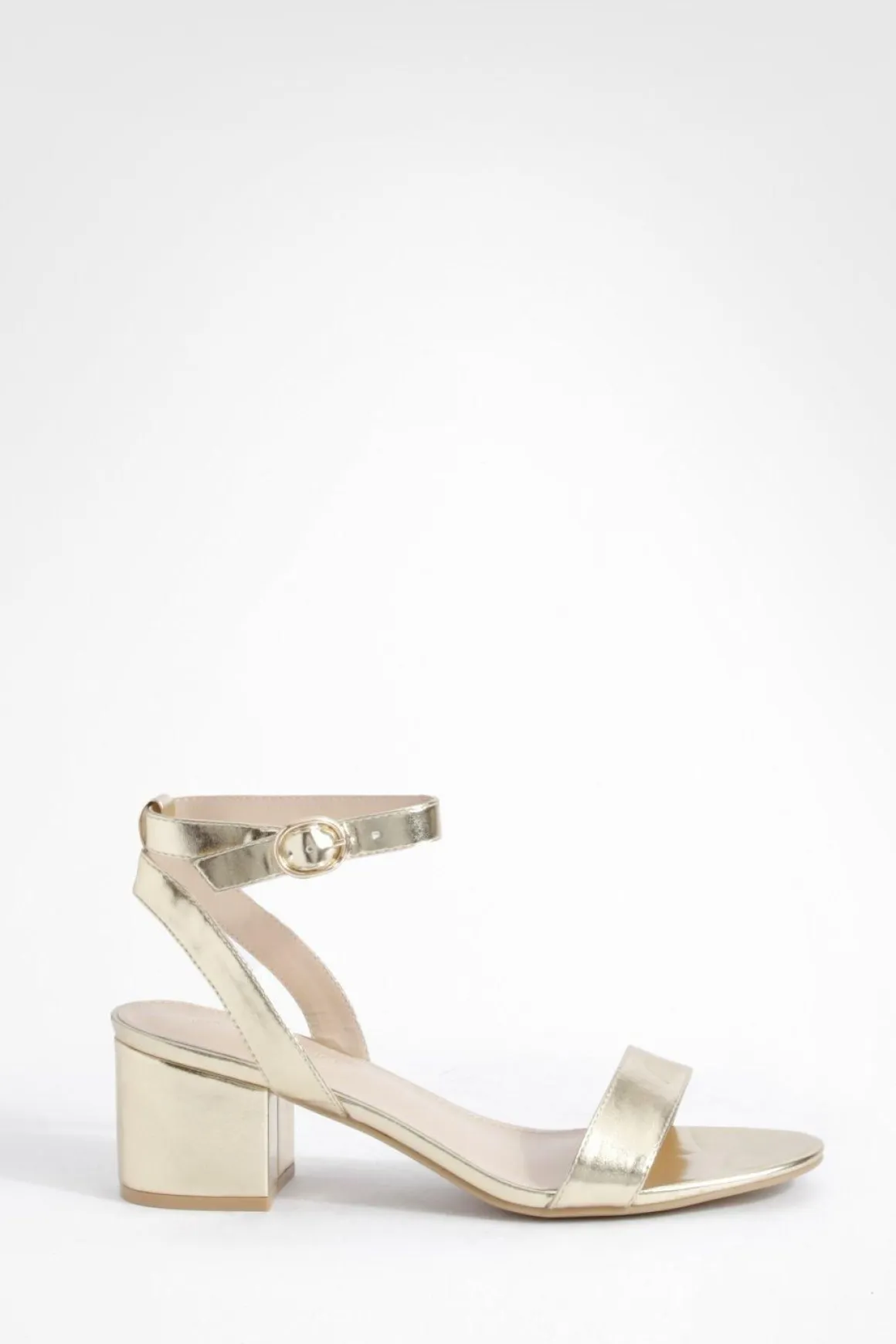 Talons métalliques à coupe large, bloc bas et brides à peine perceptibles