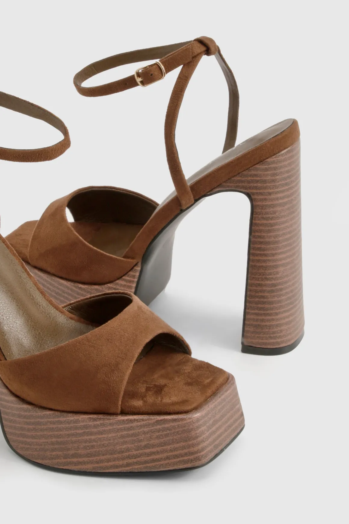 Talons à plateforme empilés en synthétique-suède