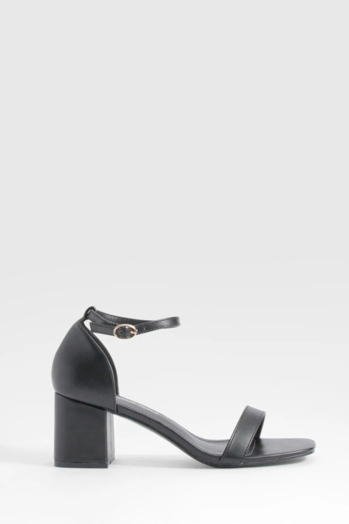 Talons à talon bas, coupe large et minimalistes