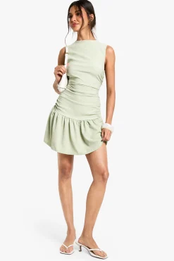 boohoo Textured Slash Neck Drop Waist Mini Dress<Femme Robes Courtes|Robes