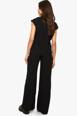 Texturé à taille cintrée, manches cap, haut et pantalon coordonnés
