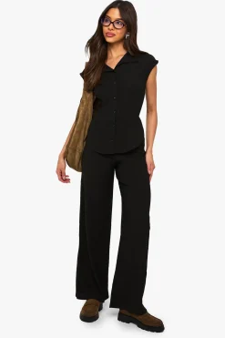 Texturé à taille cintrée, manches cap, haut et pantalon coordonnés