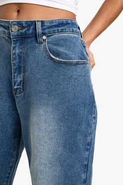 The Petite Mom Jean à Taille Haute
