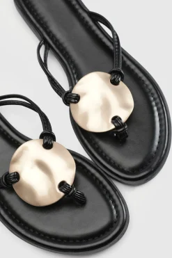 boohoo Tongs À Détail De Quincaillerie Dorée< Sandales