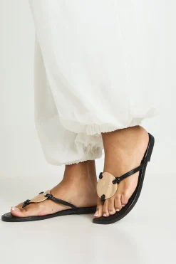 boohoo Tongs À Détail De Quincaillerie Dorée< Sandales