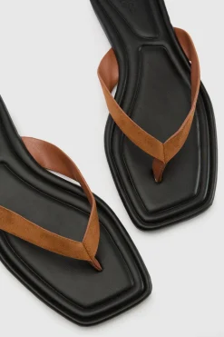 Tongs En Synthétique Coupe Large