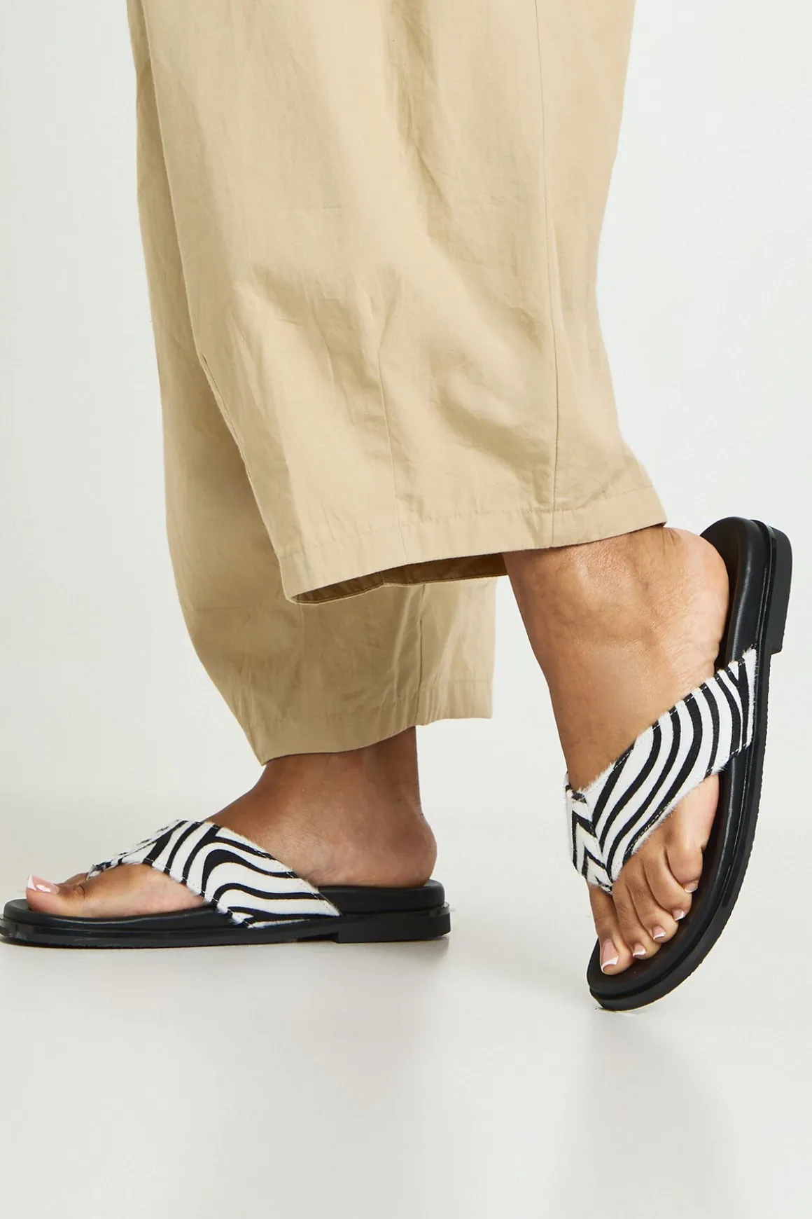 Tongs À Semelle Intérieure Imprimé Zèbre