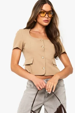 boohoo Top ajusté à manches courtes boutonné<Femme Tailleurs|Tops