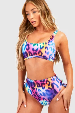 Top bikini longline à encolure échancrée léopard