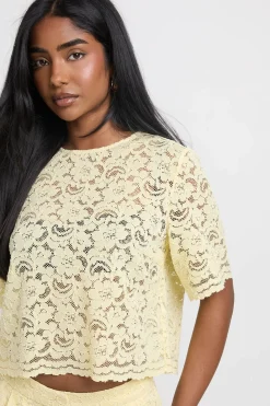 Top Boxy À Bords Festonnés En Dentelle