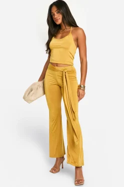 boohoo Top Camisole Ajusté à Col Halter<Femme Pantalons