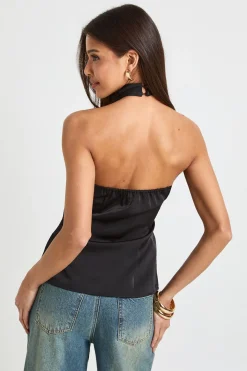 Top camisole en satin à col drapé