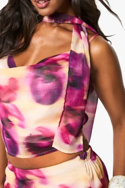 Top-cami tissé à imprimé floral flou avec encolure drapée