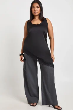 boohoo Top Caraco Grande Taille À Encolure Dégagée Et Ourlet Asymétrique<Femme Satin Et Dentelle|Tops