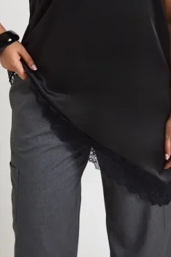 boohoo Top Caraco Grande Taille À Encolure Dégagée Et Ourlet Asymétrique<Femme Satin Et Dentelle|Tops