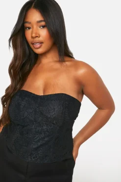 boohoo Top corset bandeau en dentelle grande taille<Femme Satin Et Dentelle|Tops
