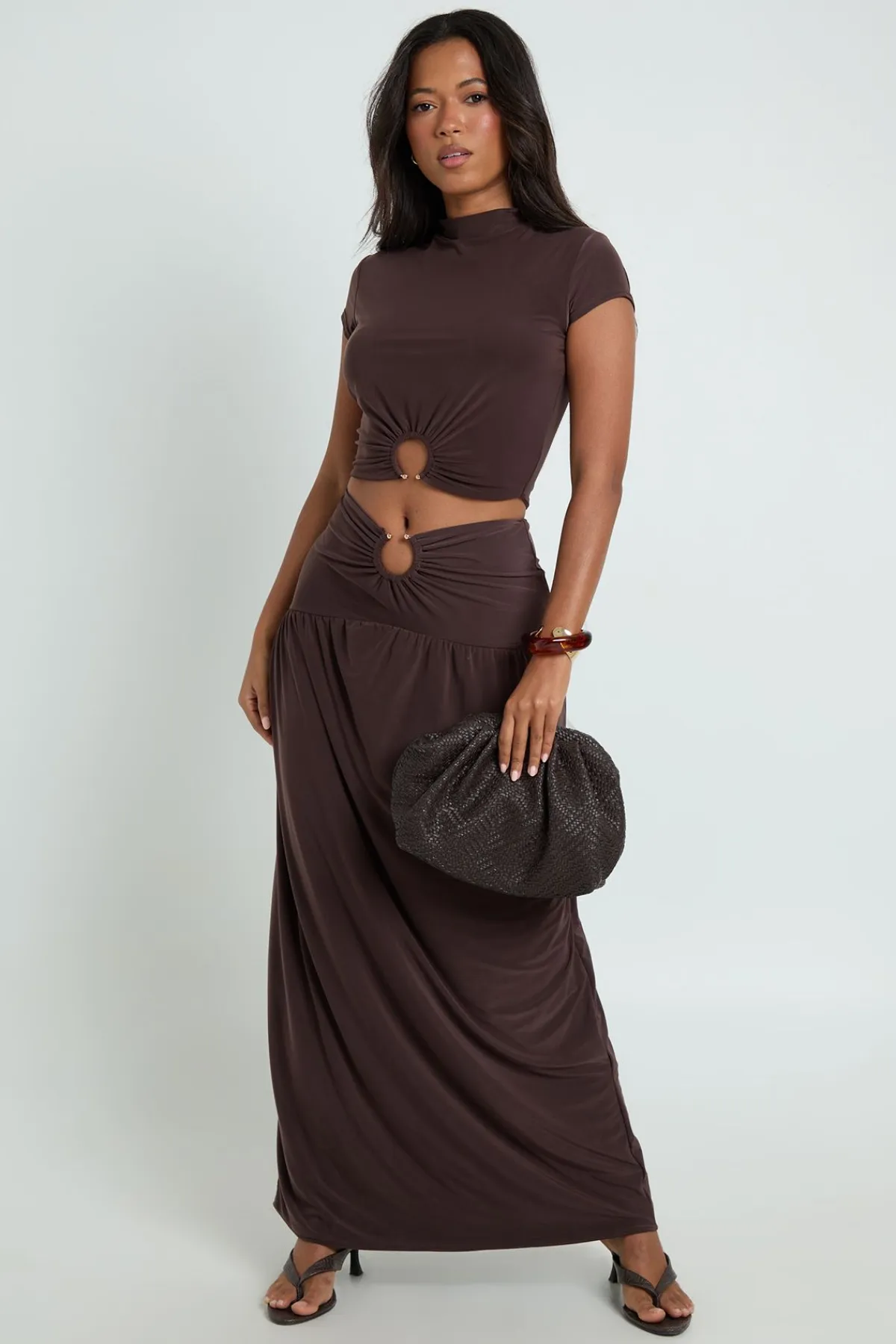 boohoo Top Court Double Épaisseur En Tissu Slinky Avec Anneaux Décoratifs<Femme Looks Chocolat|Tops