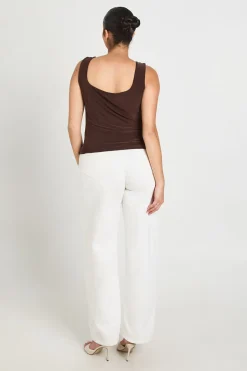 boohoo Top Court Grande Taille Double Épaisseur Col Carré En Tissu Slinky<Femme Looks Chocolat|Tops