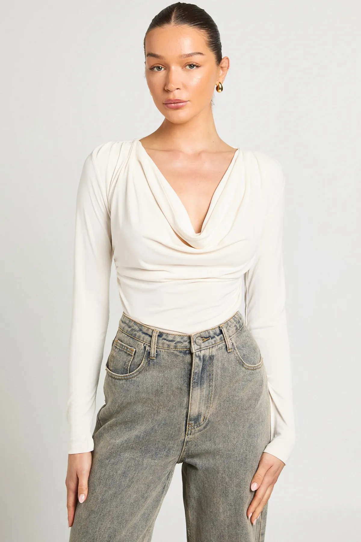 boohoo Top Court À Manches Longues Col Bénitier En Cupro<Femme Tops
