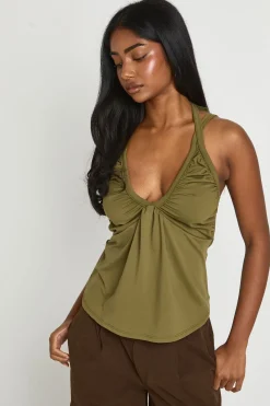 boohoo Top À Encolure Américaine Plissé Avec Décolleté En V<Femme Tops D’Automne|Looks De Rentrée