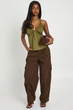 boohoo Top À Encolure Américaine Plissé Avec Décolleté En V<Femme Tops D’Automne|Looks De Rentrée