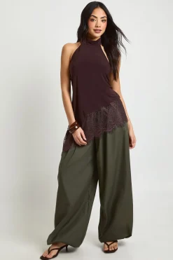 boohoo Top en Dentelle Col Montant Ourlet Asymétrique Moulant<Femme Satin Et Dentelle|Tops