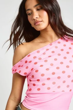 Top En Mesh À Pois Avec Épaule Dénudée Et Large Bande À La Taille