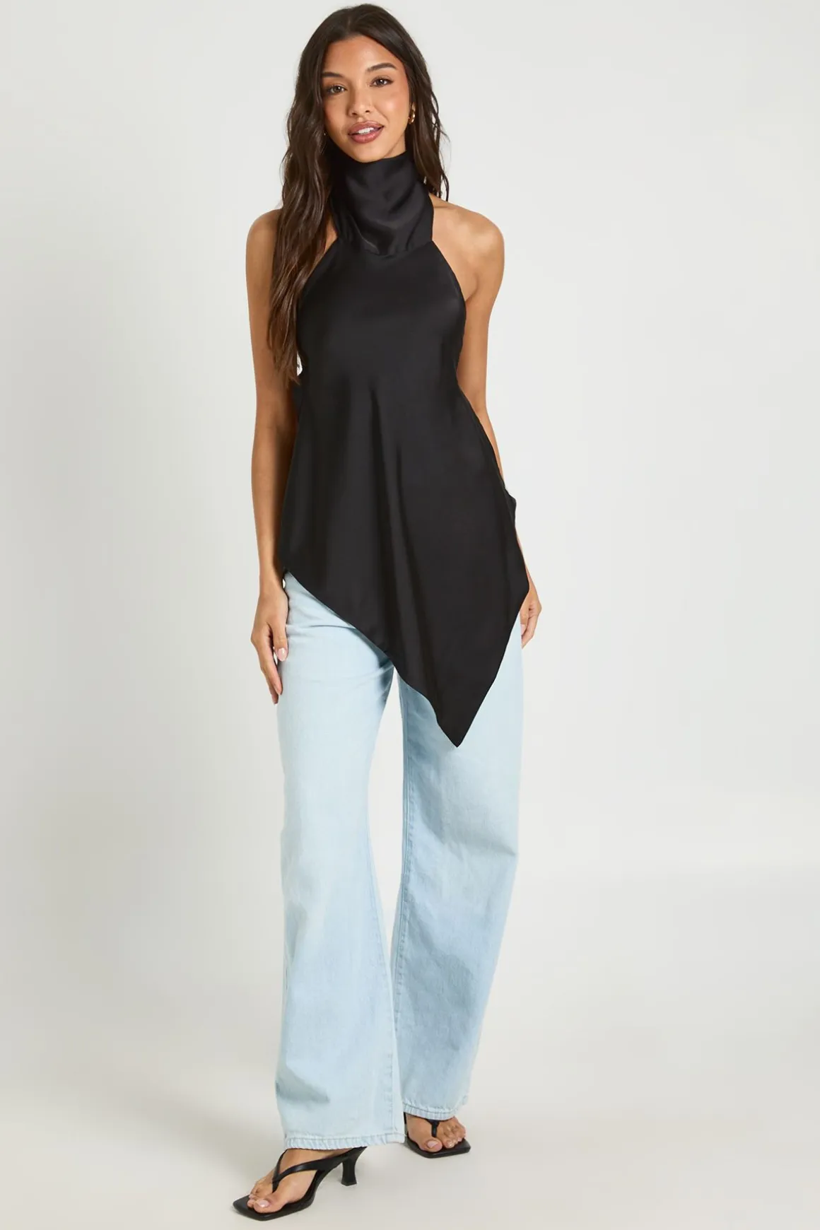 Top En Satin À Col Cheminée Et Dos Noué