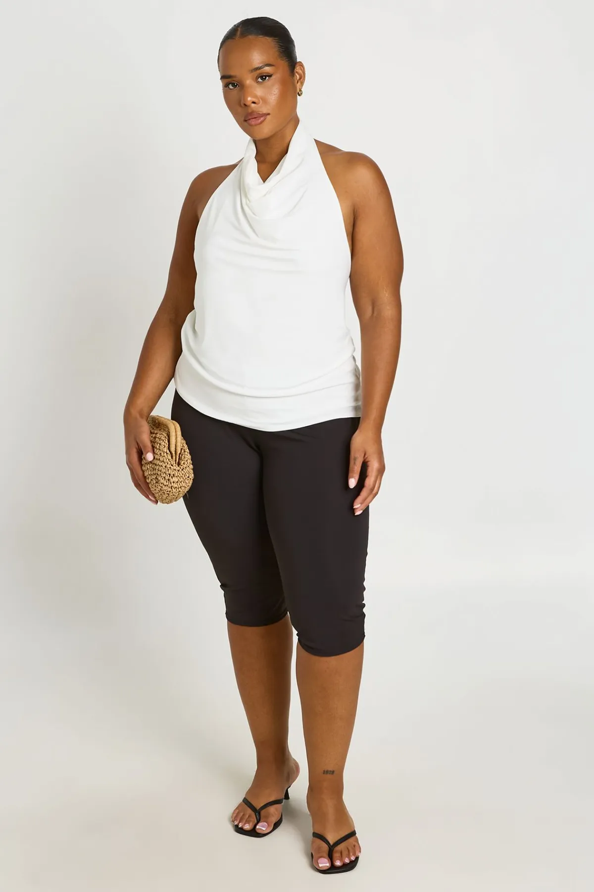 boohoo Top Grande Taille Col Bénitier Torsadé<Femme Tops