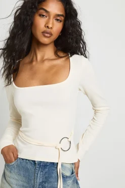boohoo Top à manches longues côtelé avec détail en anneau<Femme Tops