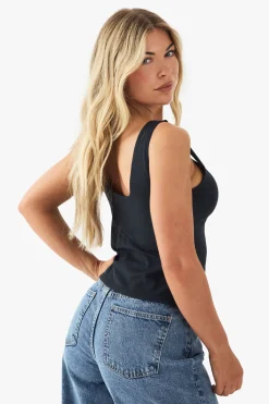Top sans manches ultra-doux à encolure échancrée avec rembourrage intégré