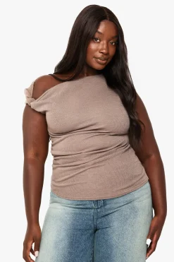 boohoo TOP TAILLE PLUS ASYMETRIQUE AVEC DÉTAIL D'ÉPAULE NOEUDÉ<Femme Tops