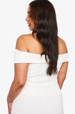 Top Tailoré à Épaules Dénudées pour Occasions