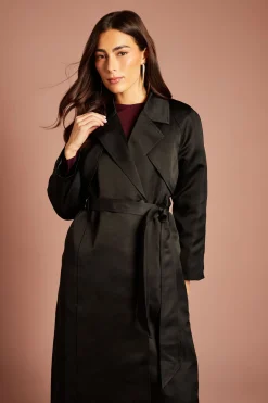 Trench-coat Ceinturé En Satin Noir Pour Occasions Spéciales
