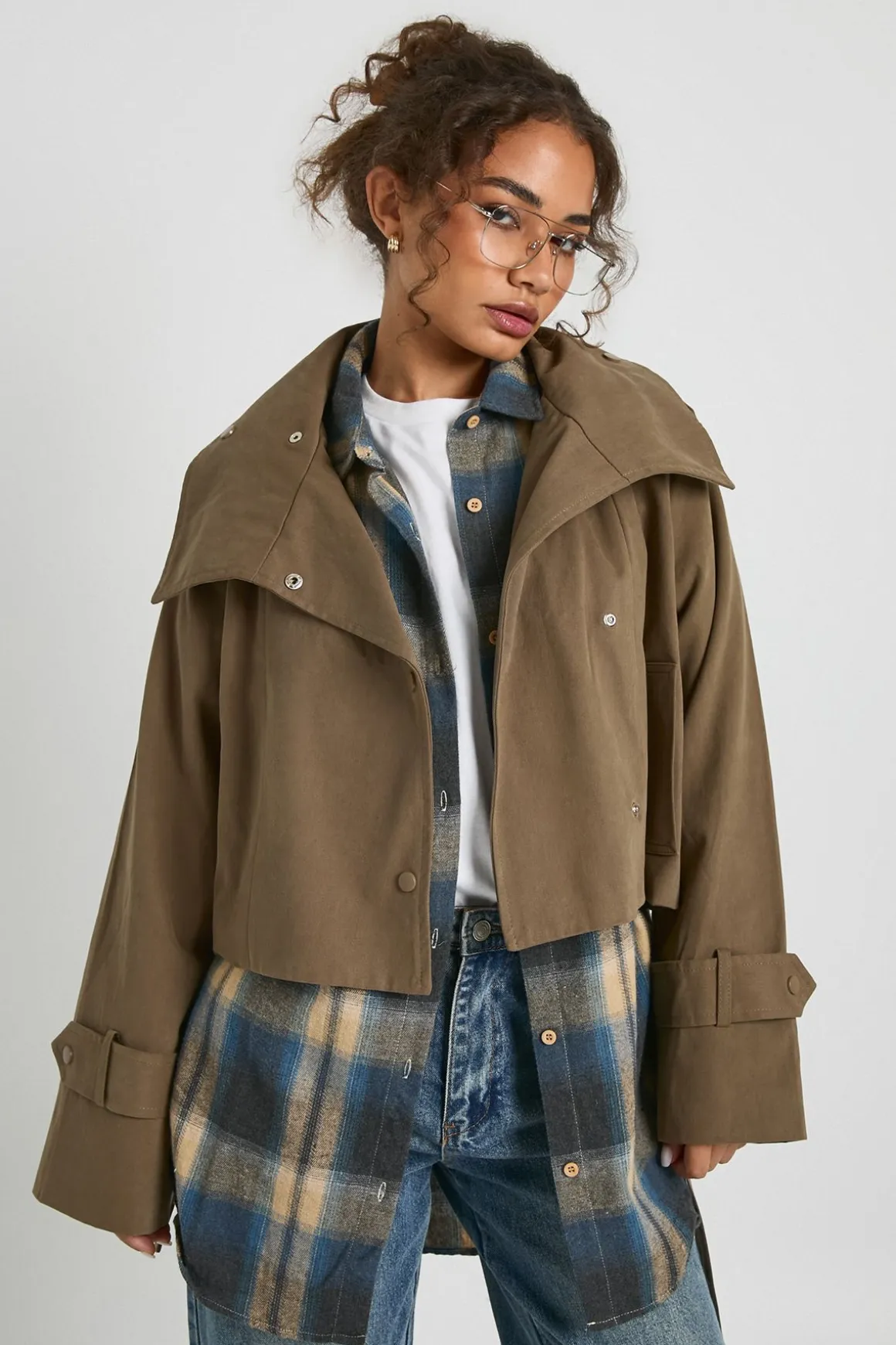 Trench crop asymétrique à ceinture
