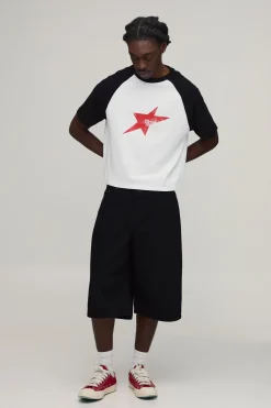 boohooMAN T-shirt Ajusté Boxy Raglan À Imprimé Étoiles<Homme T-Shirts Impriméstendances|T-Shirts