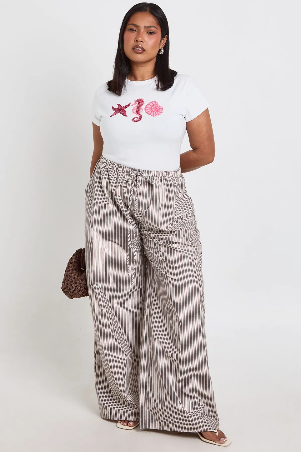 boohoo T-shirt Ajusté Grande Taille Imprimé Coquillages<Femme Tops
