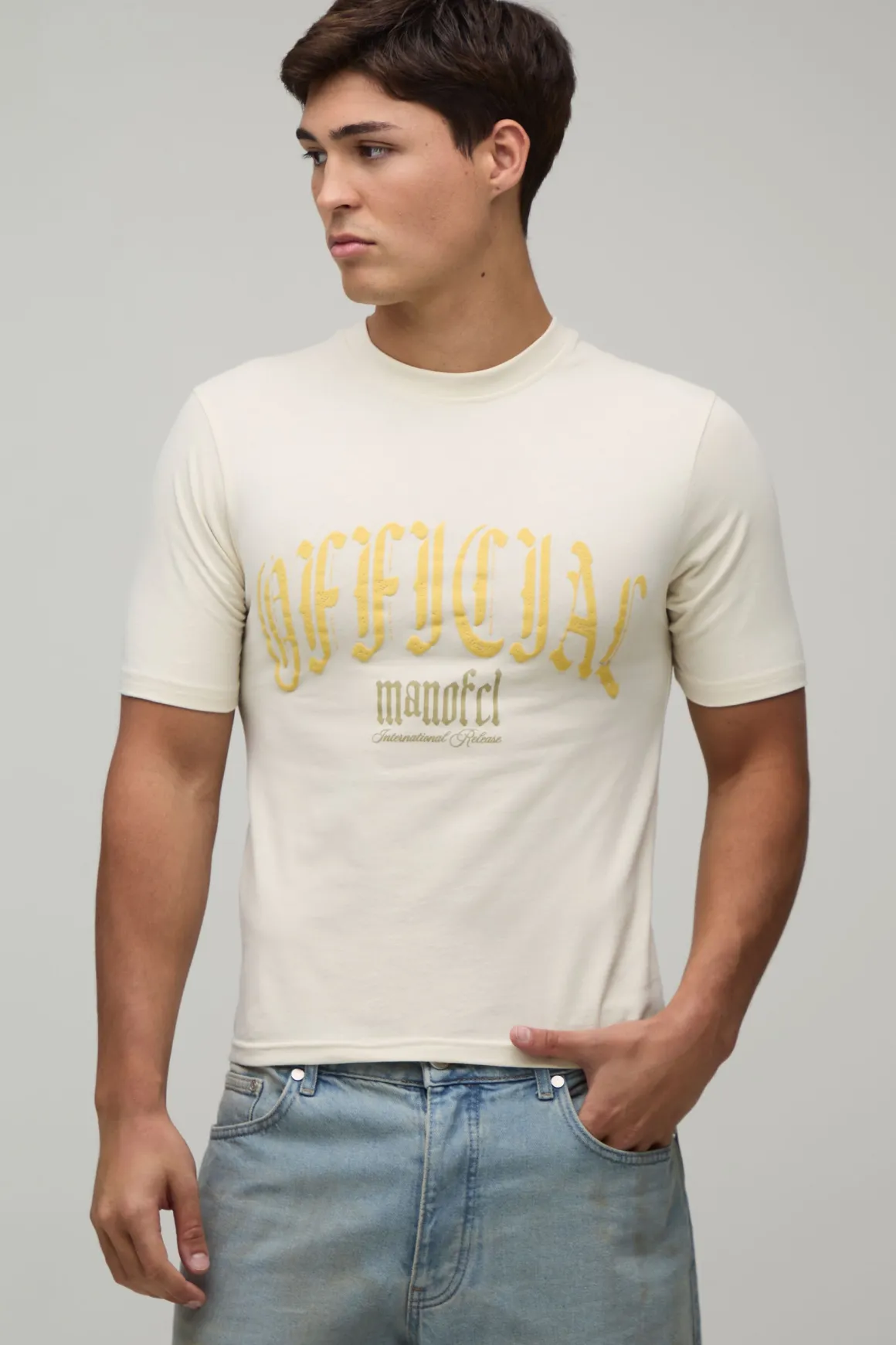 T-shirt Ajusté Moulant Raccourci À Imprimé Moto En Relief
