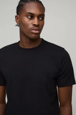 T-shirt basique ajusté à encolure ronde