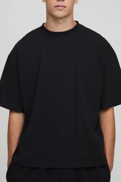 T-shirt basique surdimensionné à col rond et coupe boxy