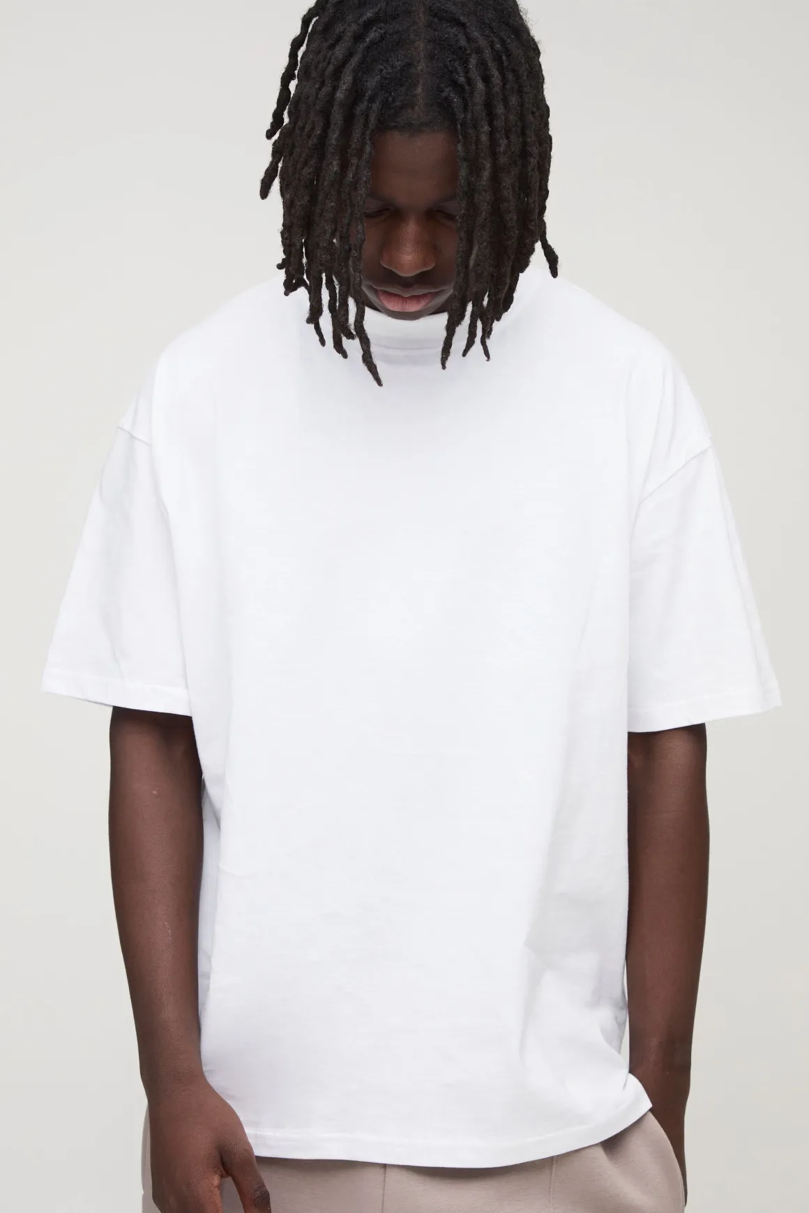 T-shirt basique surdimensionné à col étendu