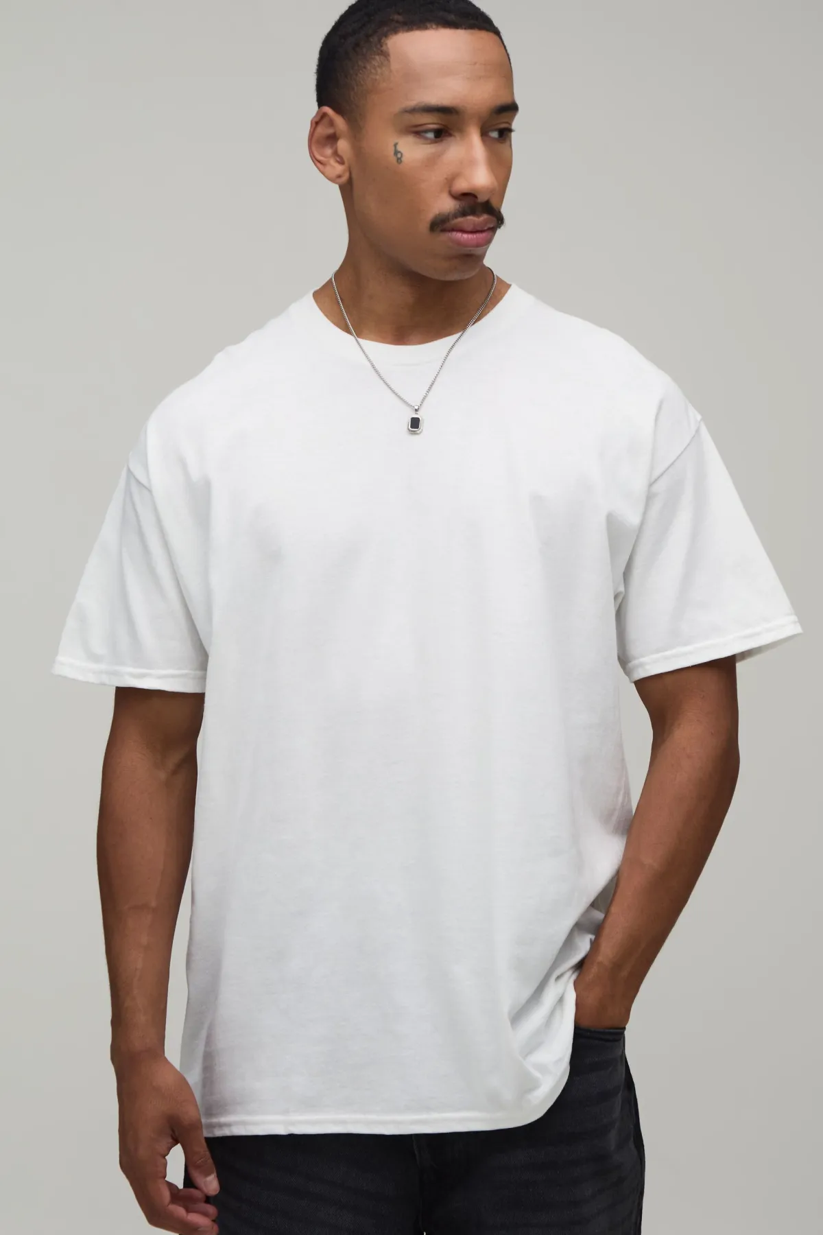 boohooMAN T-shirt Oversize Avec Imprimé Osaka Au Dos<Homme T-Shirts Impriméstendances|T-Shirts