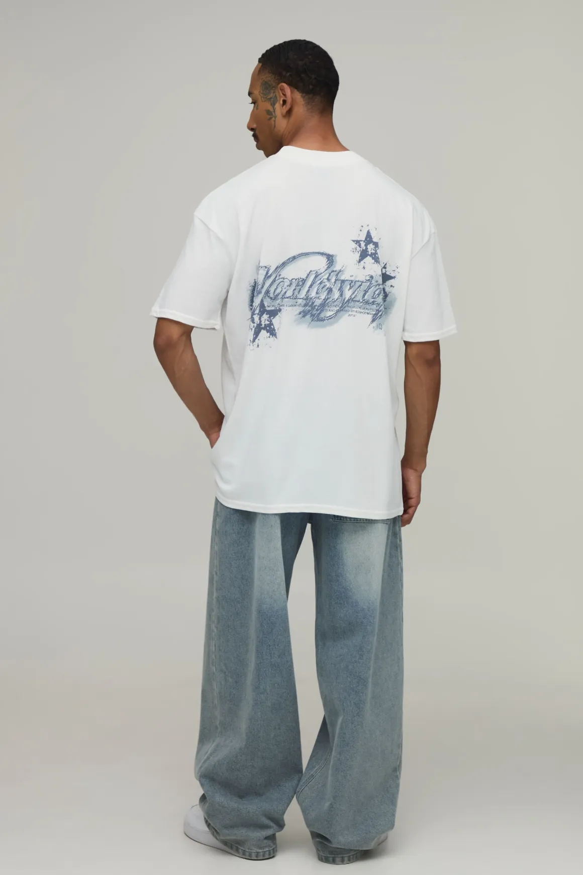 T-shirt Blanc Oversize À Imprimé Graphique Mondial Grande Échelle