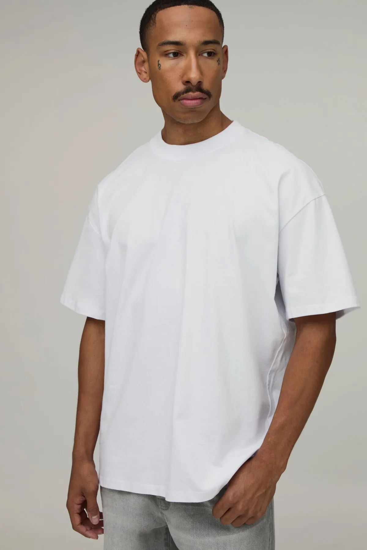 boohooMAN T-shirt Oversize À Imprimé Dragon En Relief<Homme T-Shirts Impriméstendances|T-Shirts